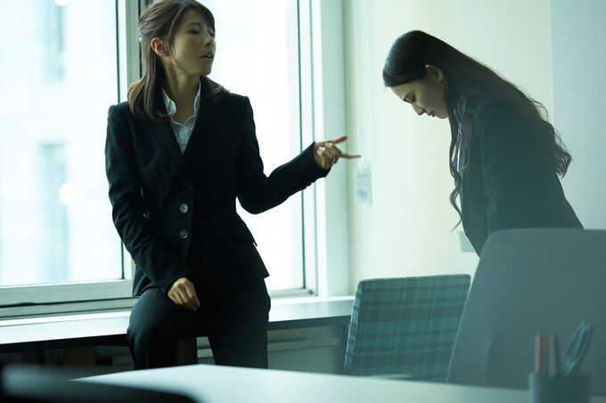 出社しなくてOK!?「明日から来なくて良い」をめぐる判例が話題に
