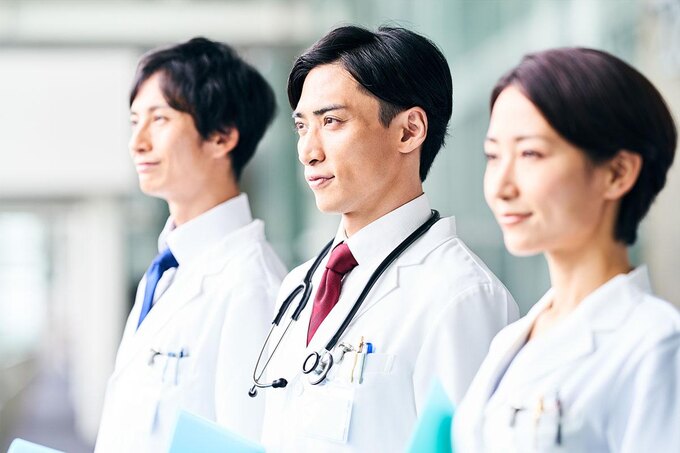 お医者さんの白衣は医学の進歩をアピールし、イメチェンを図るためだった/毎日雑学