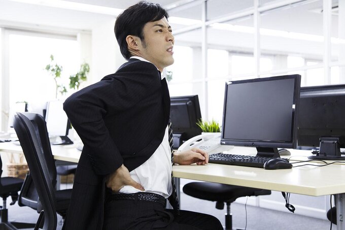 適度なストレッチが何よりの予防に! 肩こりと腰痛の大半は運動不足が原因/毎日雑学