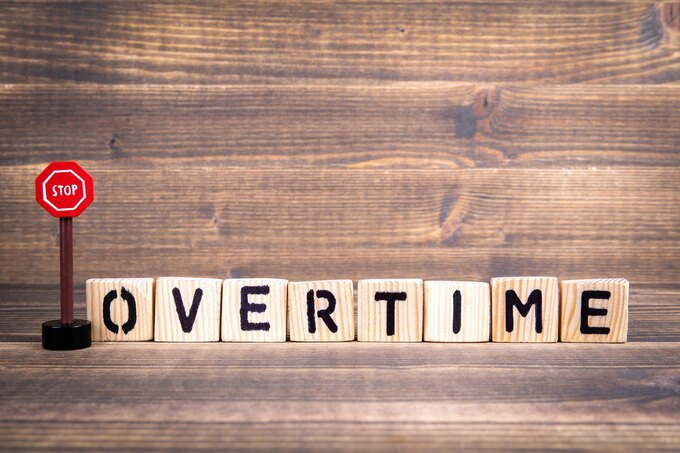 Over Time と Overtime スペース一つでこんなに違う この英語