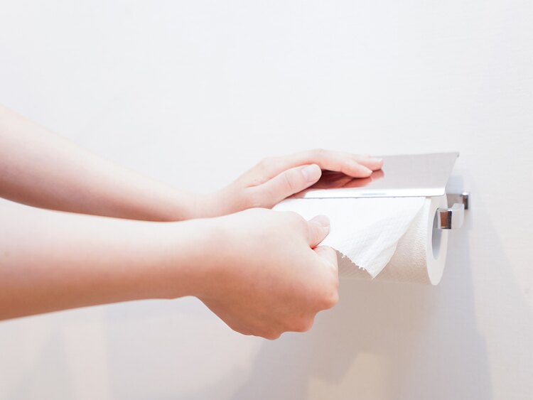 大腸菌はトイレットペーパーを何枚通過する?
