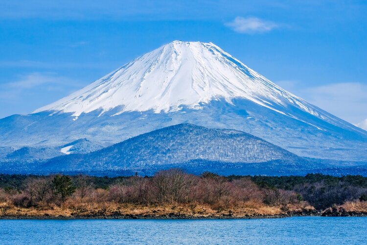 日本一高いのは富士山で標高3776メートル。では日本一低い山の高さは？