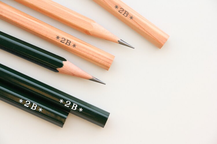 鉛筆のHやBは何を意味している？