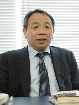石 平